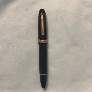 Montblanc Meisterstuck Fountain Pen - Au750 gold nib- 149 Black - Gold Trim